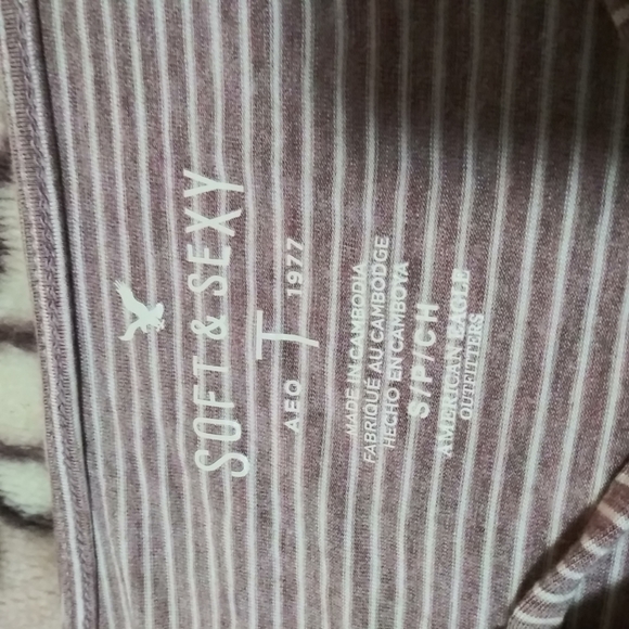 American Eagle Soft and Sexy Mauve and White Striped Bell Sleeve Shirt Small - Picture 8 of 11